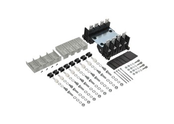 ARMAT Устройство втычного исполнения для MCCB 4P типоразмер A. D IEK AR-MCCBD-PI-000-4-02-C