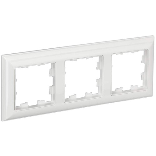BRITE Рамка 3-местная РУ-3-Бр белый/белый IEK BR-M32-12-K01, купить в Минске по самой низкой цене