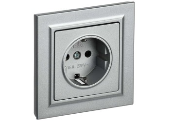 BRITE Розетка 1-местная с заземлением с защитными шторками 16А в сборе РСР14-1-0-БрА алюминий IEK BR-R14-16-K47-F