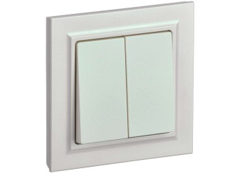 BRITE Выключатель 2-клавишный 10А в сборе ВСР10-2-0-БрЖ жемчуг IEK BR-V20-0-10-K36-F