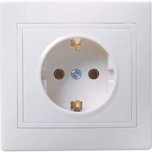 KVARTA Розетка 1-местная с заземлением без защитных шторок 16А кер. РС10-3-КБ белый IEK ERK11-K01-16-K, купить в Минске по самой низкой цене