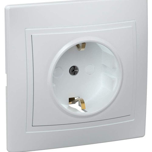 KVARTA Розетка 1-местная с заземлением с защитными шторками 16А кер. РСш10-3-КБ белый IEK ERK14-K01-16-K, купить в Минске по самой низкой цене