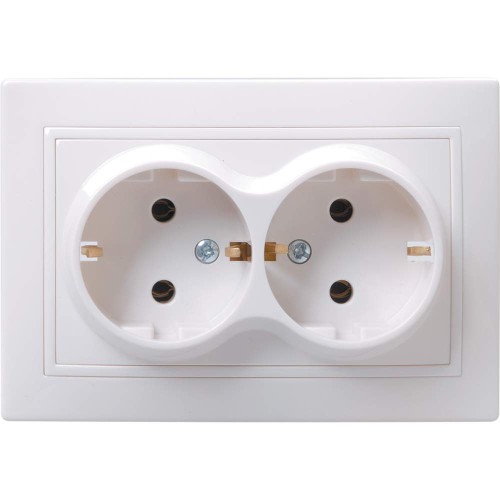 KVARTA Розетка 2-местная с заземлением без защитных шторок 16А кер. РС12-3-КБ белый IEK ERK21-K01-16-K, купить в Минске по самой низкой цене