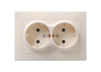 KVARTA Розетка 2-местная с заземлением без защитных шторок 16А кер РС12-3-Км кр. IEK ERK21-K33-16-K