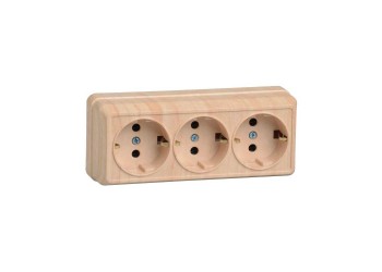 Розетка тройная 2P+PE IEK Oktava сосна ERO31-K03-16-DC