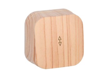 Переключатель одноклавишный проходной IEK Glory сосна EVH12-K34-10