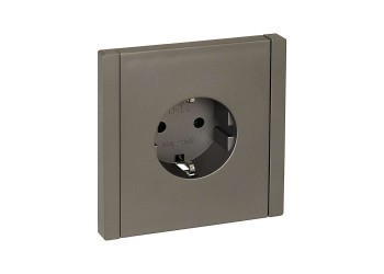 FORTE&PIANO Розетка 1-местная с заземлением без защитных шторок винтовое крепление 16А FP516 сталь IEK FP-R11-16-K46