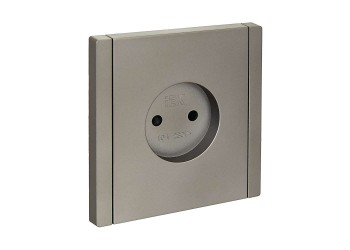 FORTE&PIANO Розетка 1-местная без заземления с защитными шторками винтовое крепление 10А FP517 сталь IEK FP-R13-10-K46