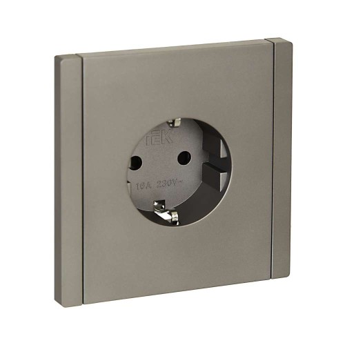 FORTE&PIANO Розетка 1-местная с заземлением с защитными шторками безвинтовое крепление 16А FP513 сталь IEK FP-R14-16-1-K46, купить в Минске по самой низкой цене