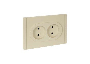 FORTE&PIANO Розетка 2-местная без заземления с защитными шторками безвинтовое крепление 10А FP425 ваниль IEK FP-R23-10-1-K10