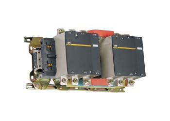 Контактор КТИ-65003 реверс 500А 400В/АС3 IEK KKT63-500-400-10