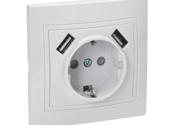 KVARTA Розетка с заземлением с защитными шторками 16А USBх2 2,1А РЮш10-1-КБ белый IEK KV-R14-16-U2-K01