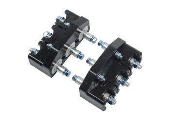 Панель втычная ПМм1-630/800 c задним резьбовым присоединением для ВА88-40 MASTER IEK SVA70D-PM1-R-02