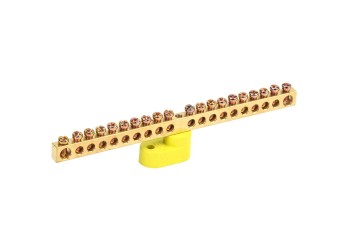 Шина PE "земля" на одном угловом изоляторе ШНИ-6х9-20-У1-Ж IEK YNN10-69-20C1-K05