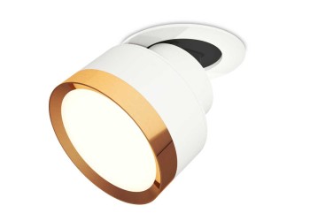 Комплект встраиваемого поворотного светильника XM8101503 SWH/PYG белый песок/золото желтое полированное GX53 (A2241, A2105, C8101, N8124)