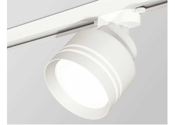 Комплект трекового светильника Ambrella light Track System XT (A2524, A2105, C8101, N8477) XT8101026
