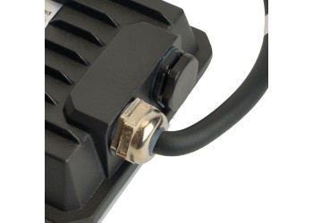 Светодиодный прожектор Feron LL-940 20W 6400K 51043