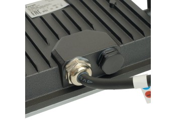 Светодиодный прожектор Feron LL-942 50W 6400K 51045