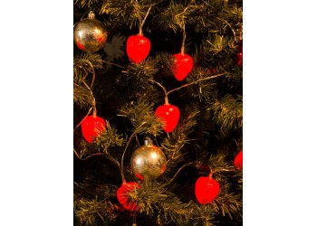 Светодиодная гирлянда Uniel Клубника красный ULD-S0400-010/STB/2AA Red IP20 Strawberry UL-00003394