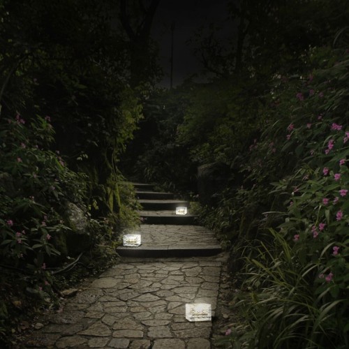 Светильник на солнечных батареях Uniel USL-F-172/PT050 Icecube UL-00011750, купить в Минске по самой низкой цене