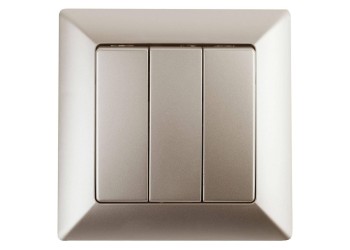 Выключатель трехклавишный ЭРА Intro Solo 10A 250V шампань 4-106-04 Б0043301