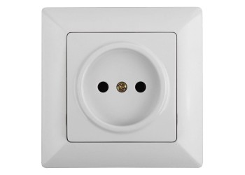 Розетка ЭРА Intro Solo 2P 16A 250V белый 4-201-01 Б0043305